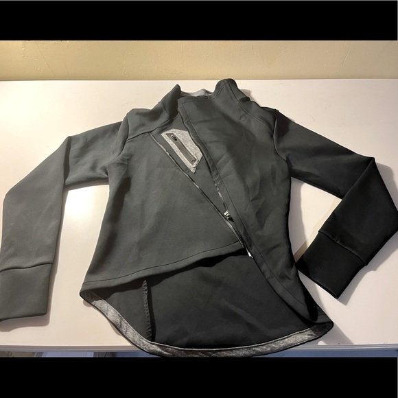 Asics Jackets & Blazers - ASICS womens running jacket